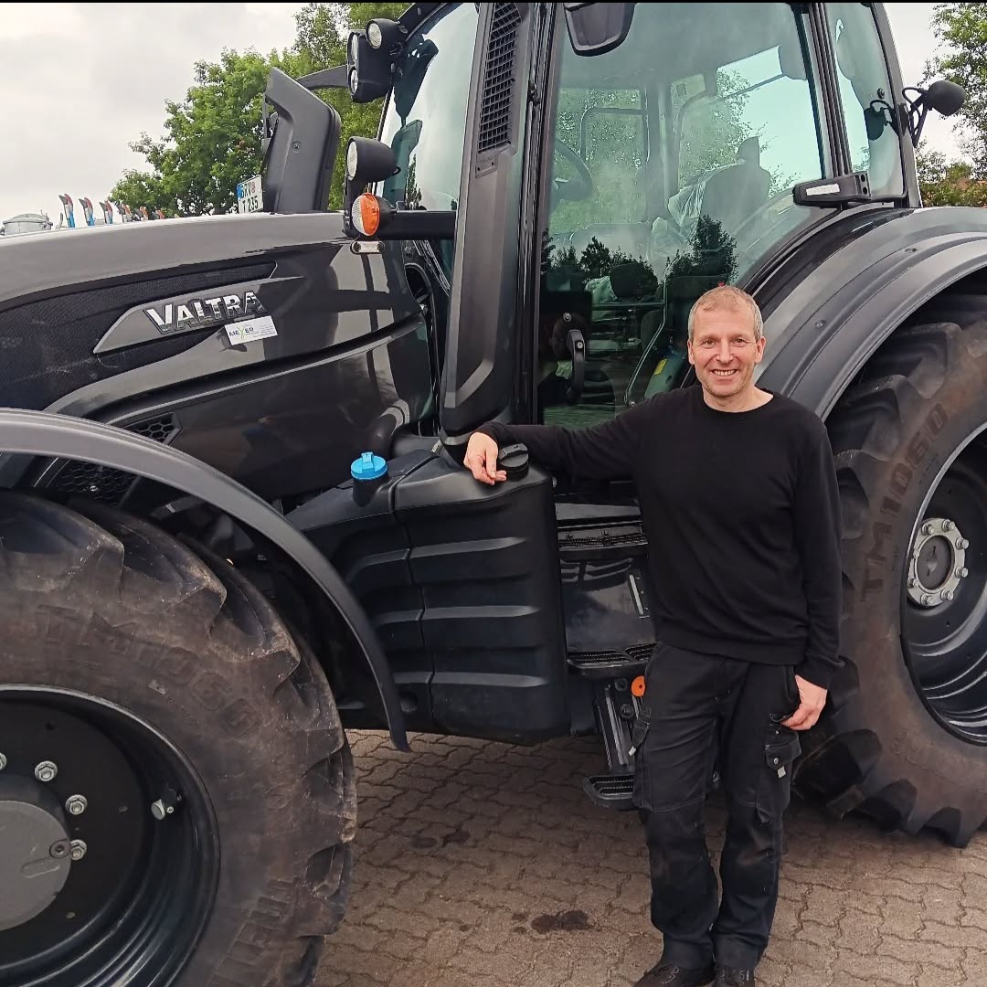 Ansprechpartner Bernd Sieling MEYER Landmaschinen GmbH & Co. KG Lagerist